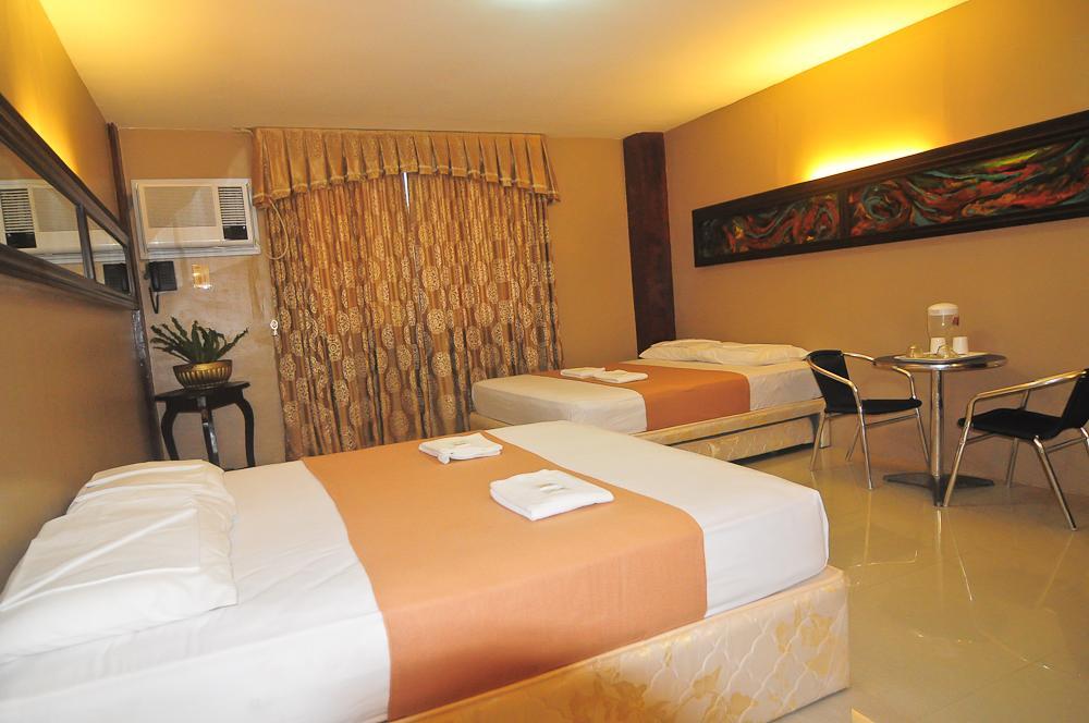 The Royal Coast Tourist Inn Panglao-stad Buitenkant foto